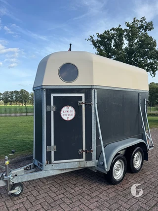 TRAMPLING P 2040 1,5-paards paardentrailer