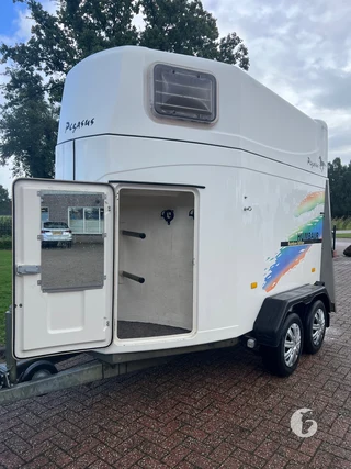 HUMBAUR HP2000PM 2-paards paardentrailer Foto 3