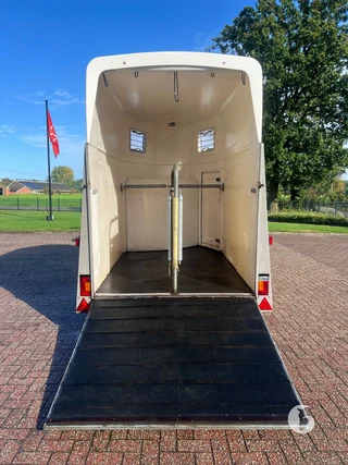 HUMBAUR HP2000PM 2-paards paardentrailer Foto 8